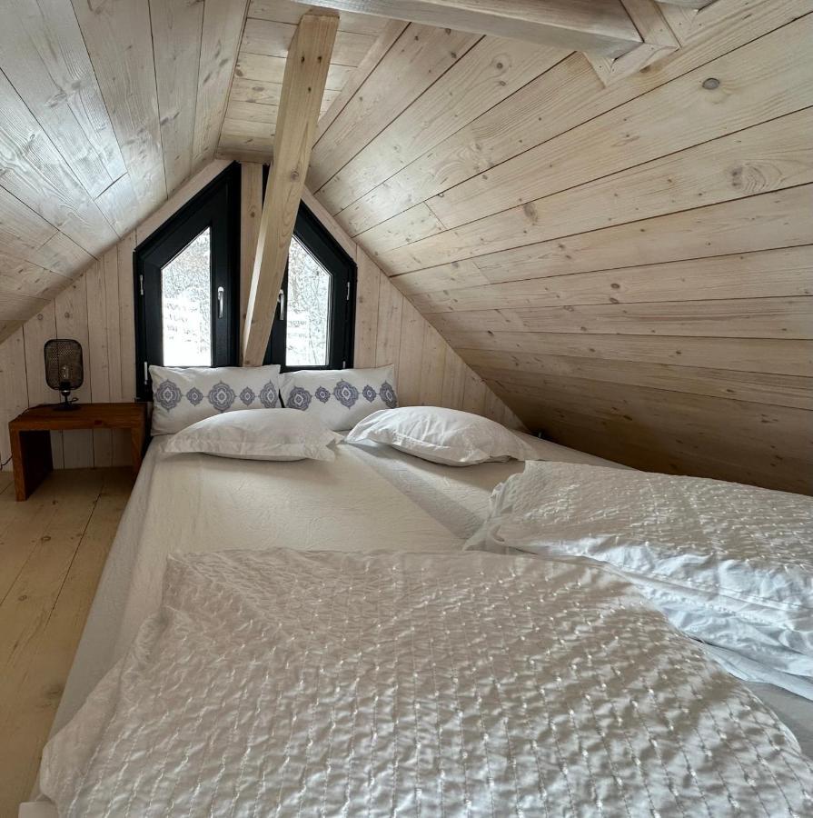 Bramble Tiny House Villa Zarnesti Luaran gambar